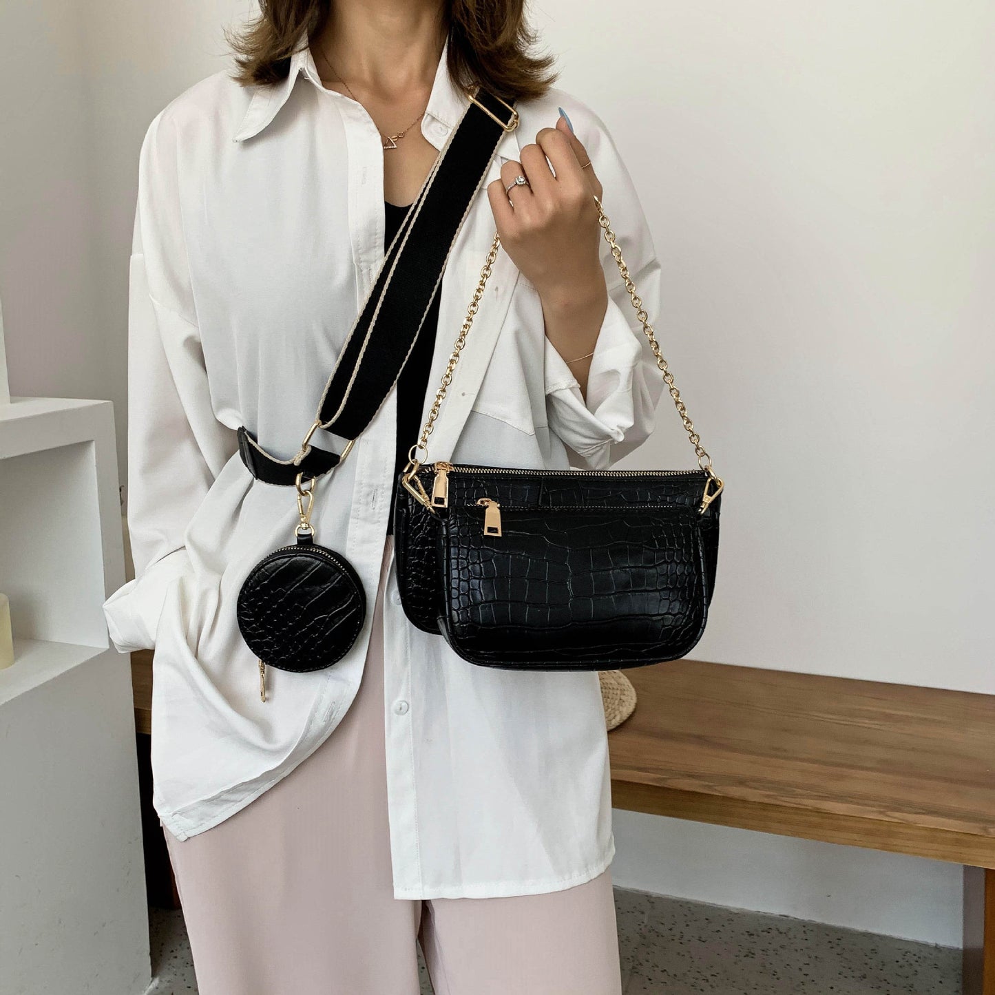 High-end texture 2020 new female bag European style chain shoulder messenger bag crocodile pattern three-piece mother-in-law